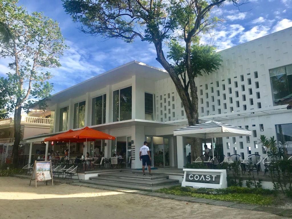 今回ご紹介するホテルは【ホテルコーストボラカイ (Hotel Coast Boracay)】